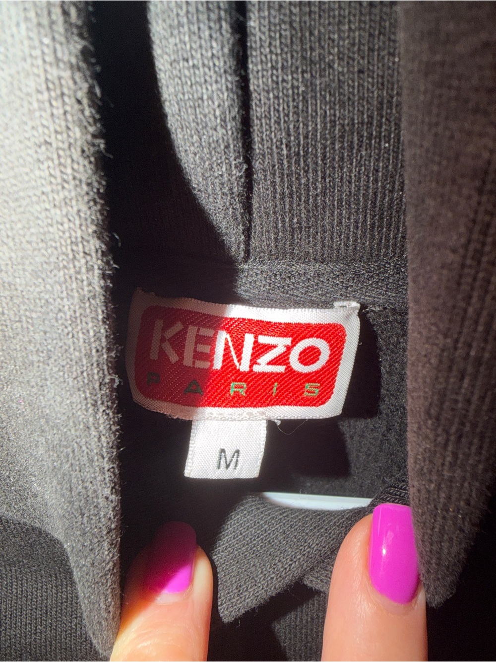 Label inside garment - Picture 3 of 7